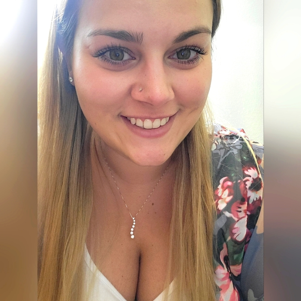 Meet your Posher, Kendra